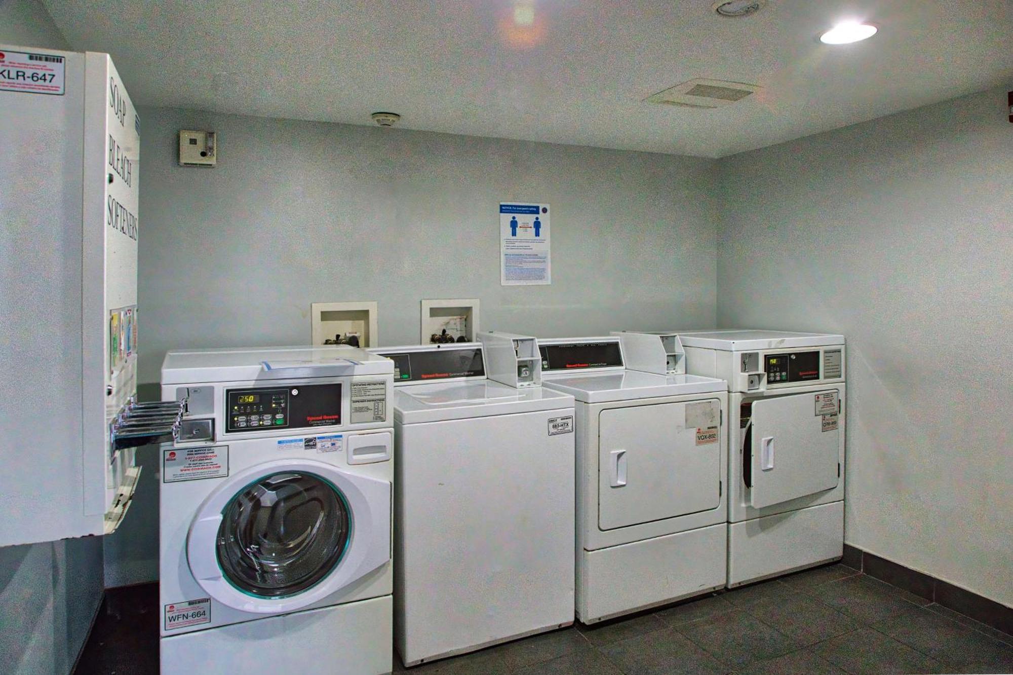 Motel 6-Buffalo, Ny - Airport - Уильямсвилл Экстерьер фото